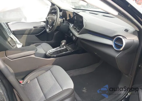 2025 Chevrolet Trax Fwd Lt z USA, uszkodzony, nr VIN KL77LHEP1SC241963